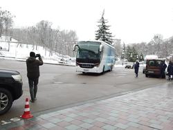 Приезд «Динамо» на стадион на матч с «Оболонью»