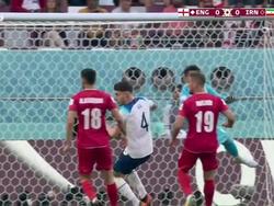 Жуткая травма вратаря сборной Ирана в матче с Англией на ЧМ-2022
