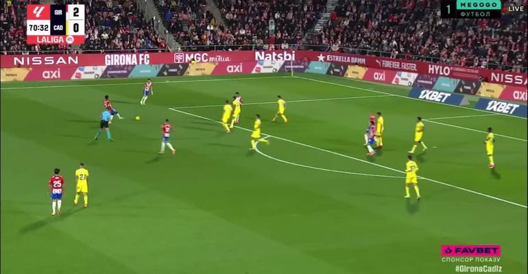 Гол Довбика в матче «Жирона» — «Кадиc»