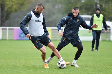 Тренировка сборной Украины в Париже