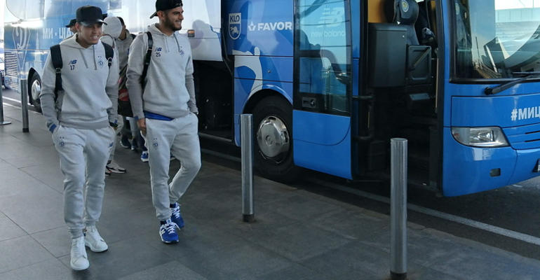 «Динамо» отправилось на матч с «Мариуполем»