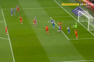 Уэльс — Украина — 1:0. ВИДЕО гола